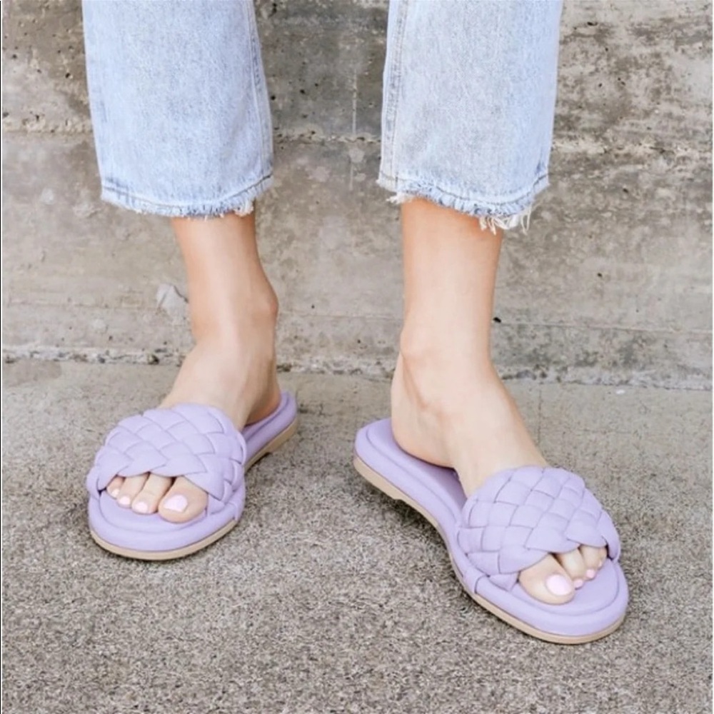 Seychelles bellissima vegan leather lavender woven slides sz 8